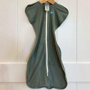 LIKE NEW Love to Dream Deep Olive Swaddle Up (13-19 lbs)